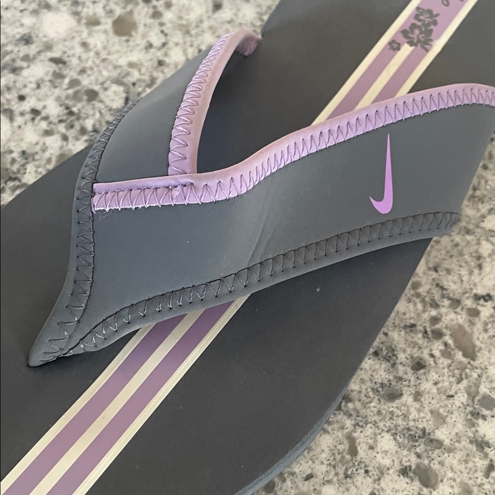 Nike Gray and Purple Flip Flops Celso - Picture 9 of 10